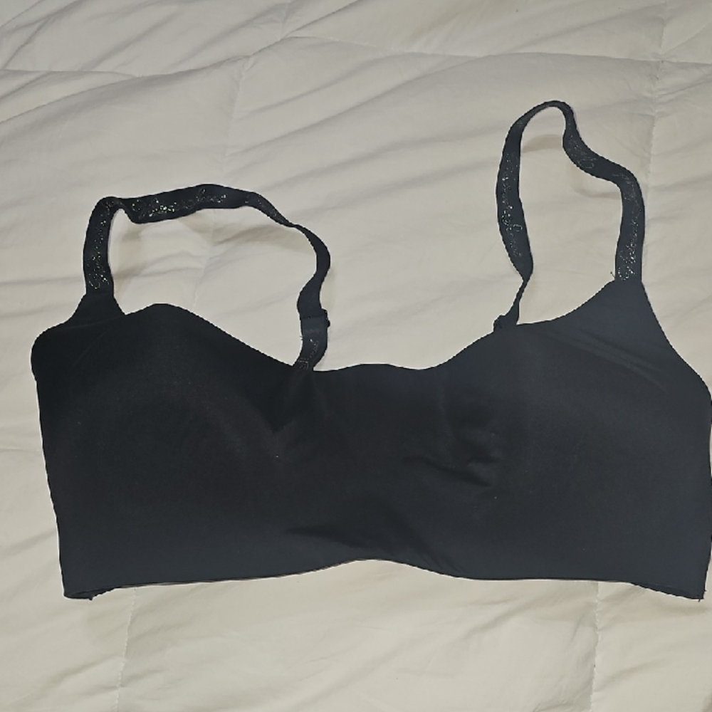 Victoria's Secret Black Lined Balconet Bra. Sz 36DD. Great Condition